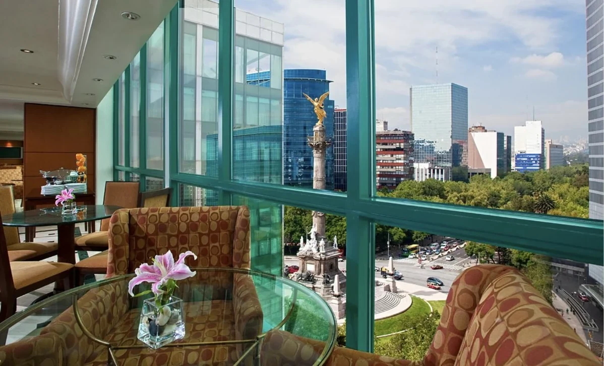 María Isabel Sheraton, El Diplomático, Crowne Plaza y Ejecutivo — Ciudad de México.
